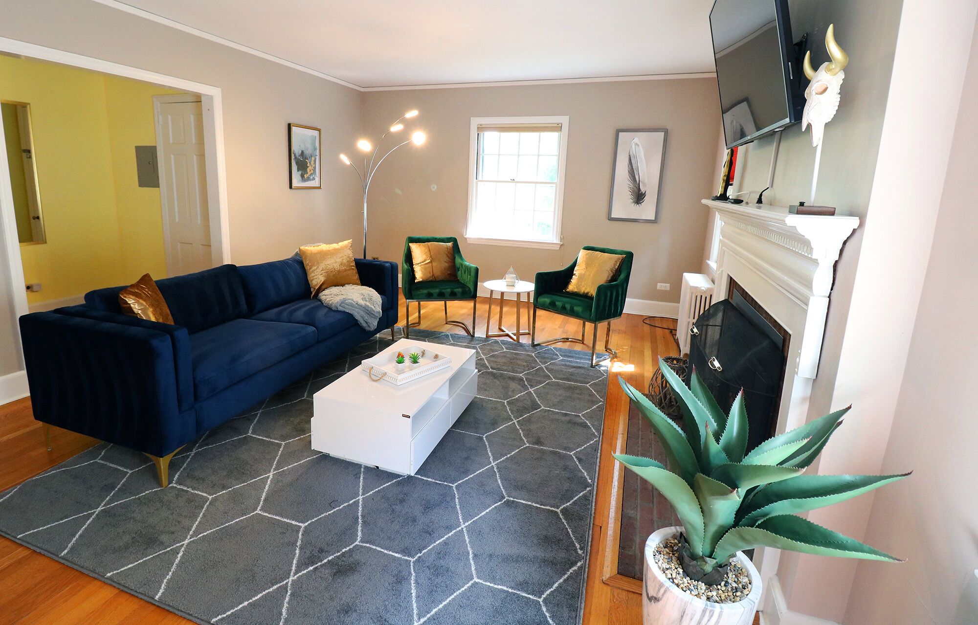 TV connectée, cheminée