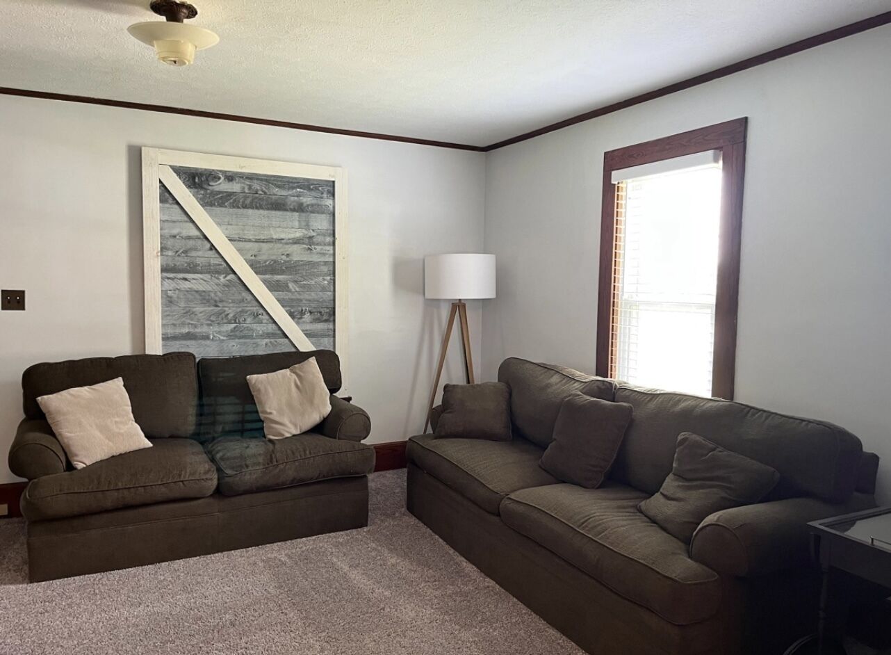 Rosko Ridge Cottage located minutes from GOTL and wineries