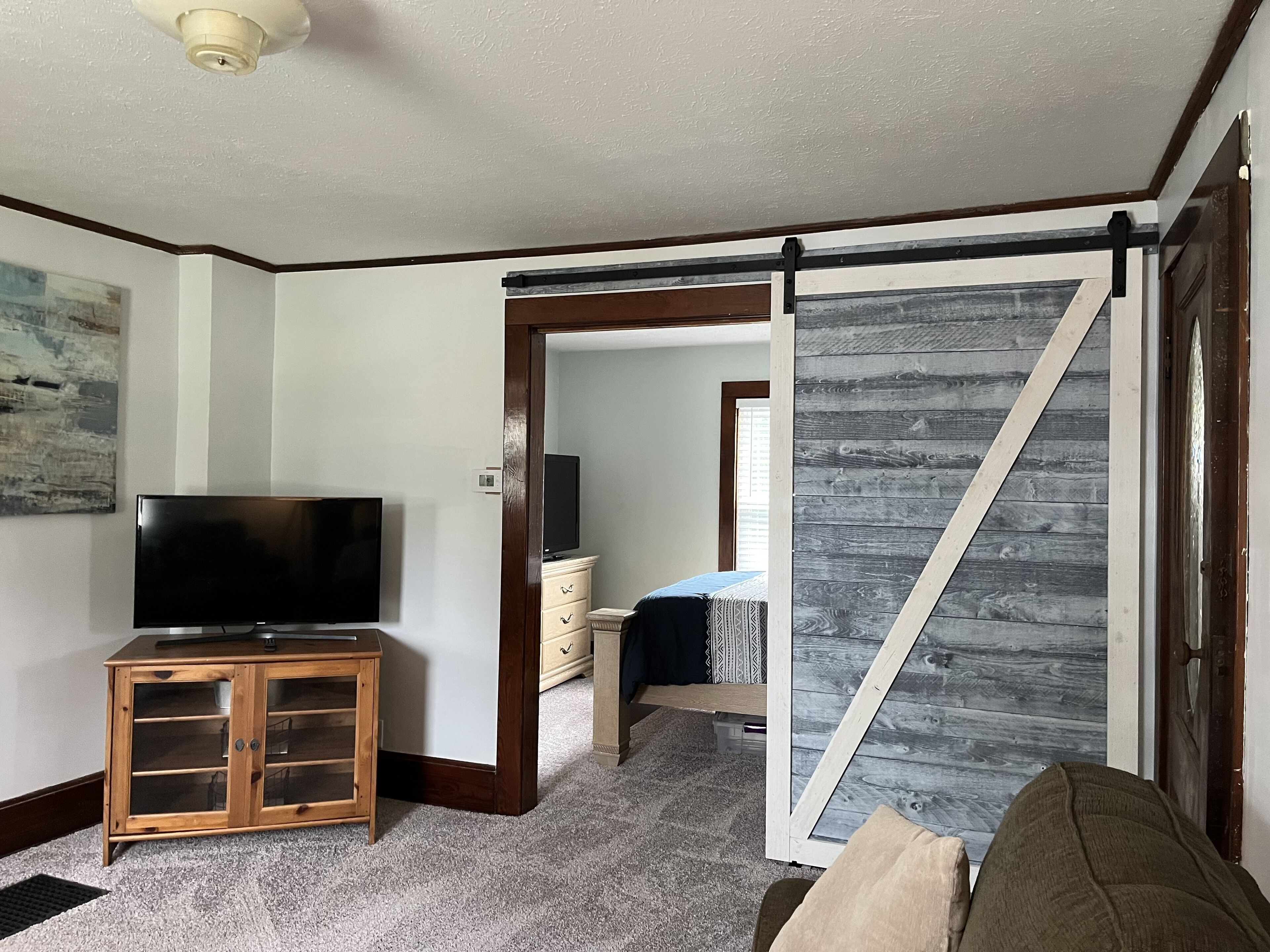 Rosko Ridge Cottage located minutes from GOTL and wineries