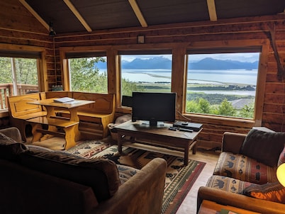 Private Cabin with a View!