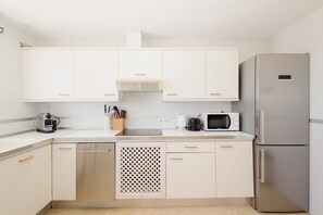 Fridge, microwave, oven, dishwasher