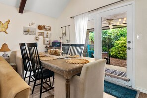 Dining - Cozy Jenks Cottage,3 Bed 2 Bath,Pergola,Backyard Oasis, Hot Tub Host With Heart (Jenks)