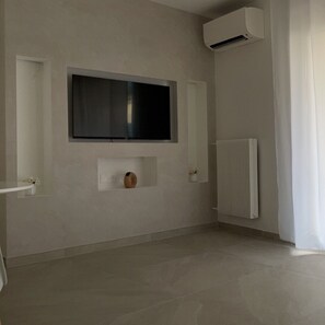 1 slaapkamer, een strijkplank/strijkijzer, gratis wifi, beddengoed