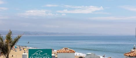 Beach nearby, beach towels