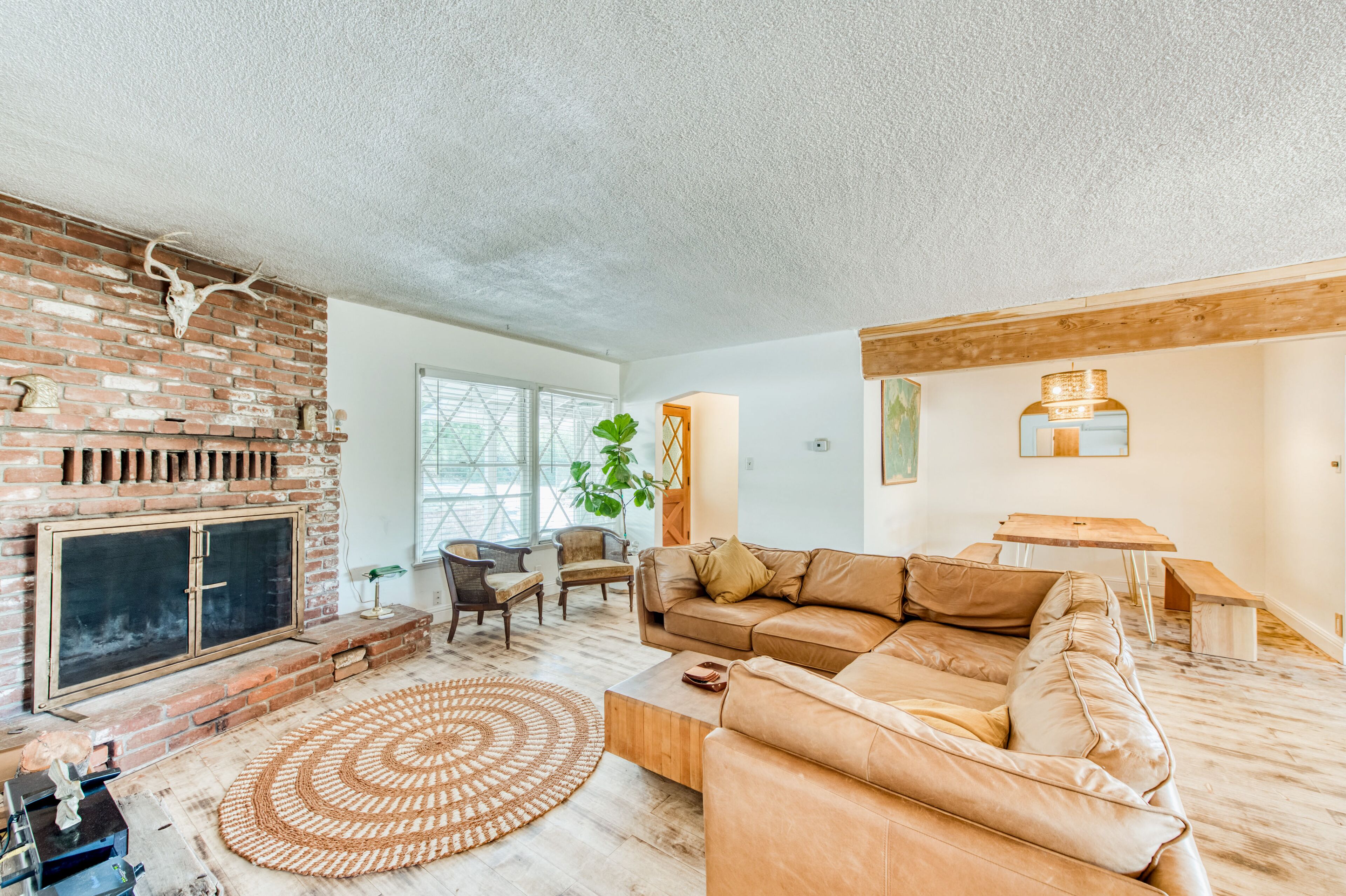 Dog-friendly mountain view retreat with W/D & wood fireplace - close to lake