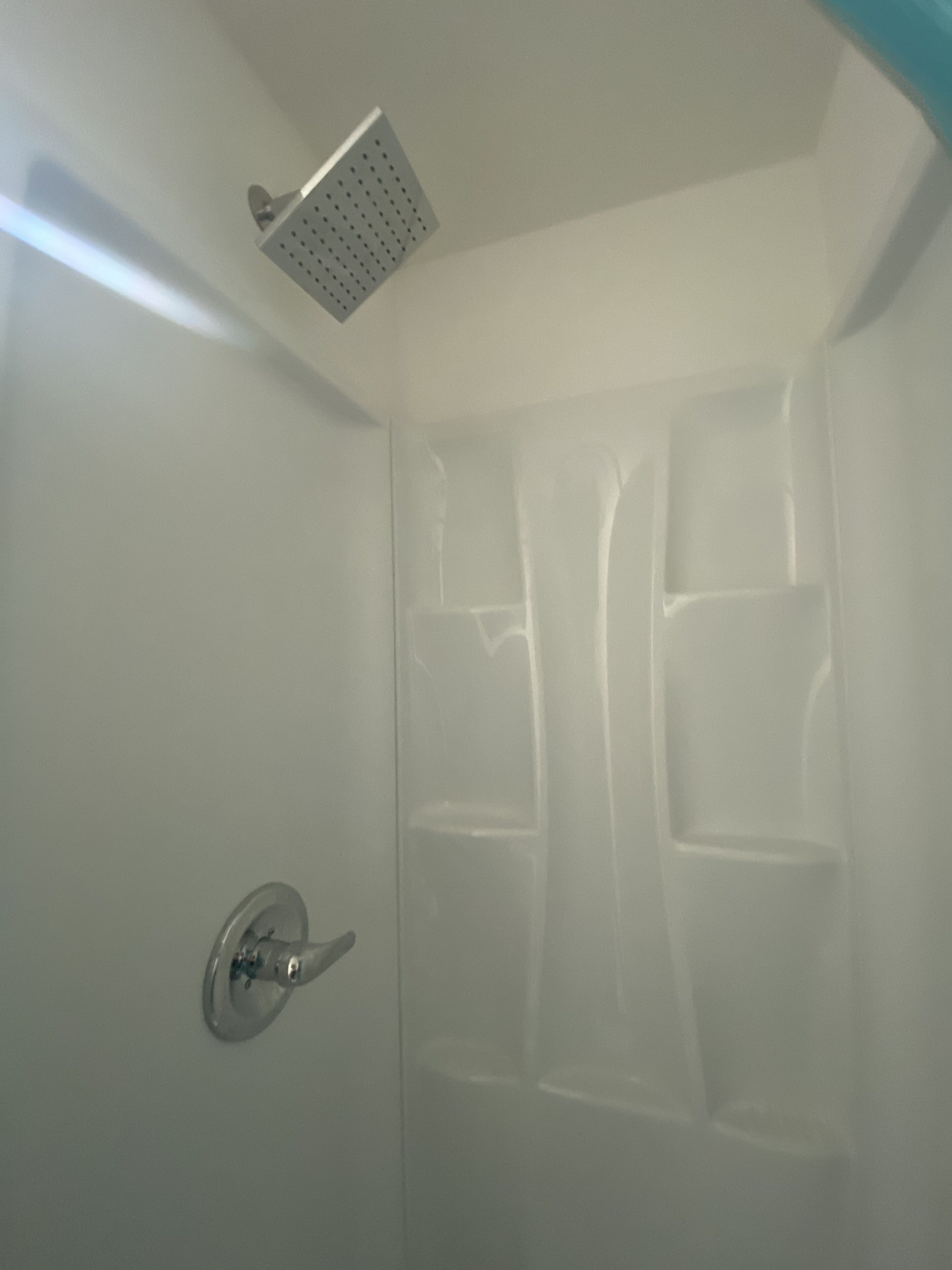 Tiny place with private hot tub. 7 min to Miami Airports.