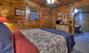 3 bedrooms, free WiFi, bed sheets - Cozy Charm with a Fireplace Feature - American Dream (Blue Ridge)