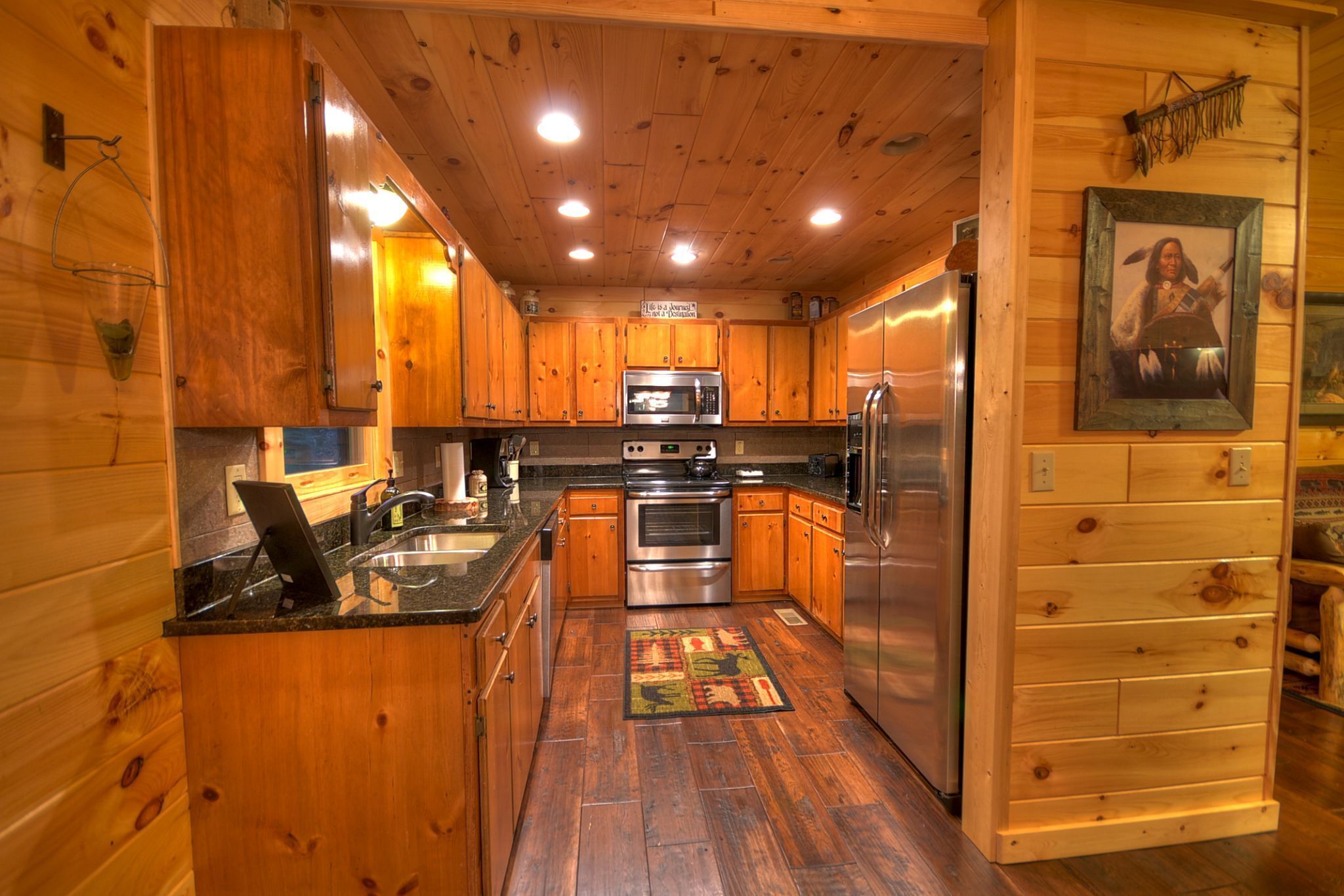 Bach Laurel - Enjoy sounds of nearby creek