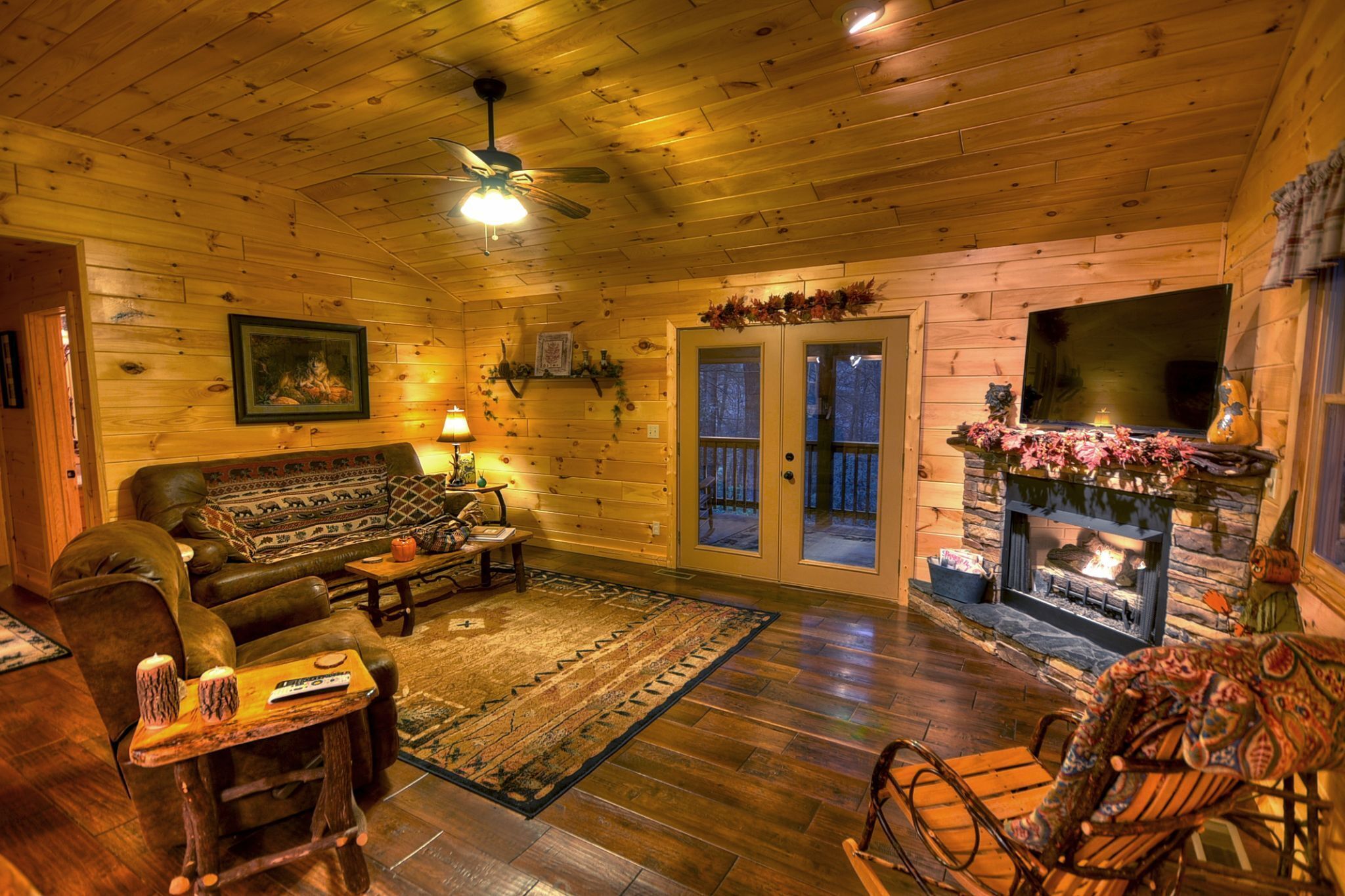 Bach Laurel - Enjoy sounds of nearby creek