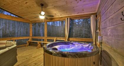 Holly Berry Hill - Walk to Lake Nottely, Unwind in the Hot Tub & Enjoy S'mores Under the Stars
