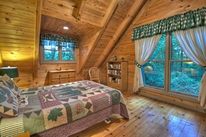 3 bedrooms, desk, free WiFi, bed sheets