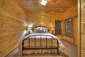 4 bedrooms, free WiFi, bed sheets