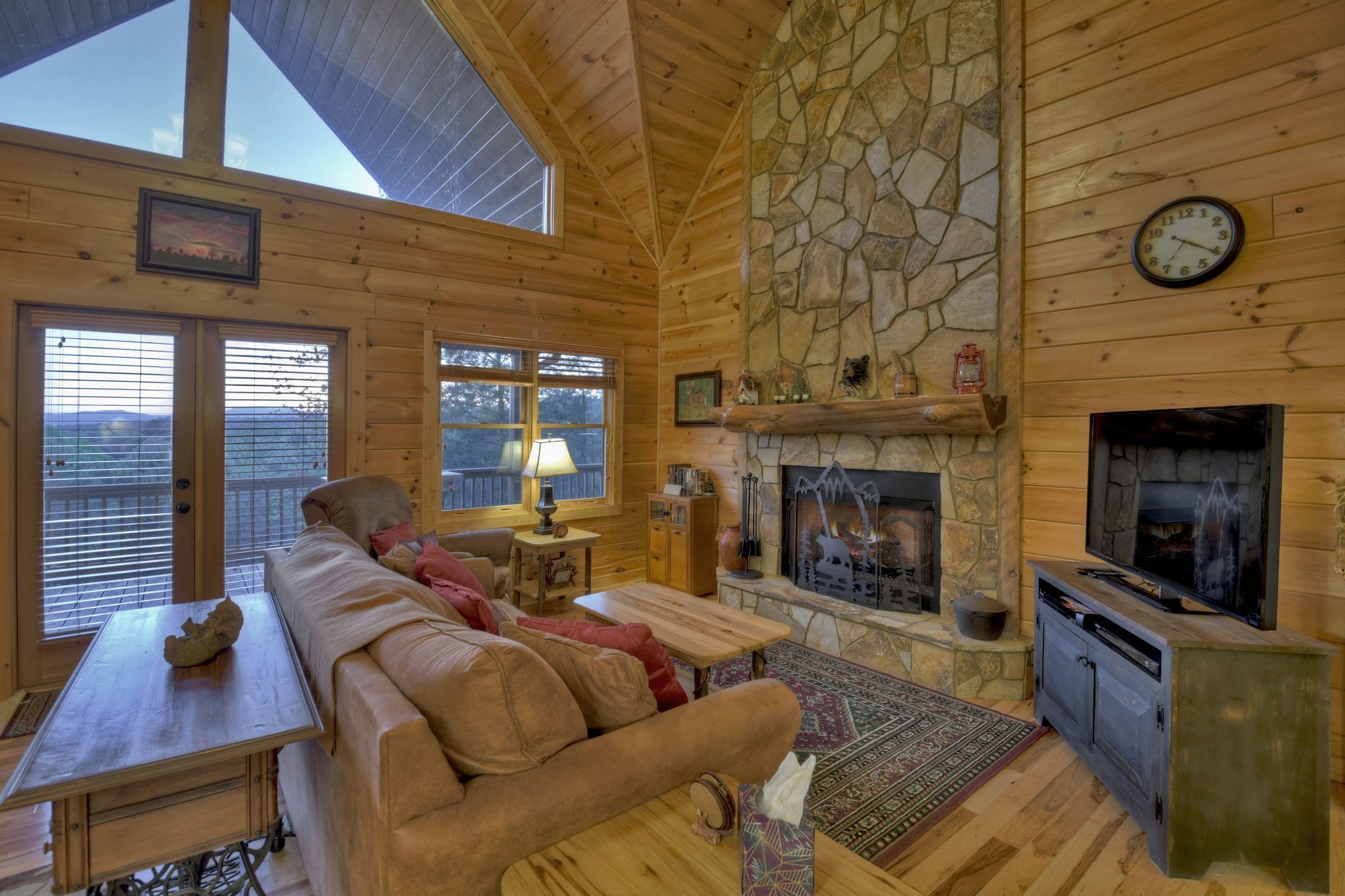 Sweet Seclusion - Firepit, king suite, serene outdoor spaces