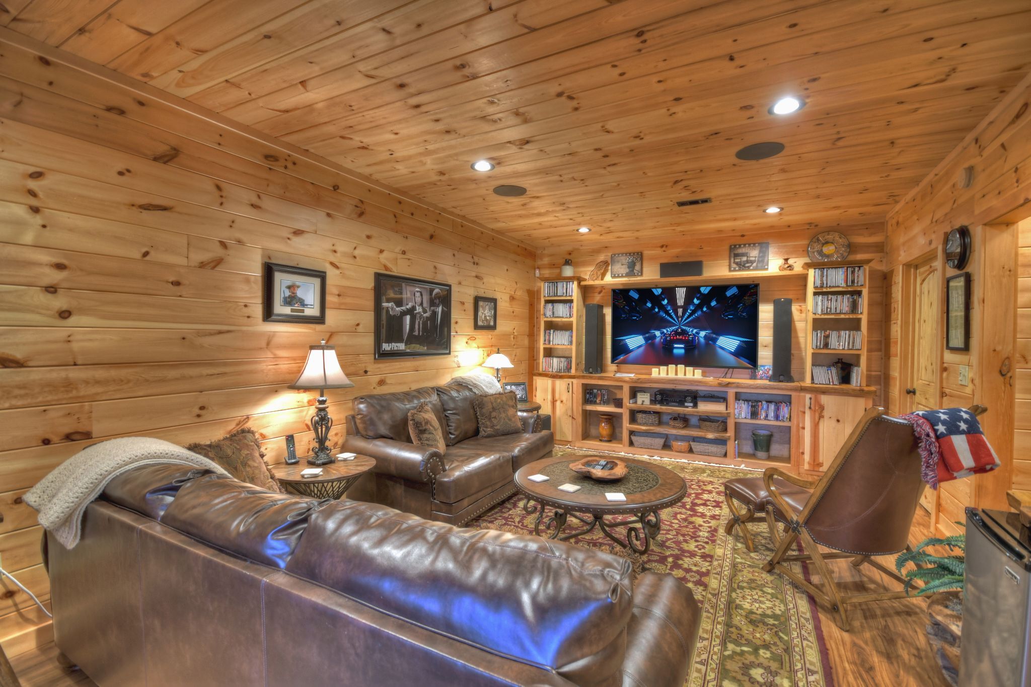Pursuit of Happiness - Mountain luxury, hot tub, big-screen TVs, pet-friendly