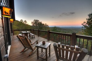 Terrace/patio - The View - Sweeping mountain views, gas fireplace, game room & hot tub! (Blue Ridge)