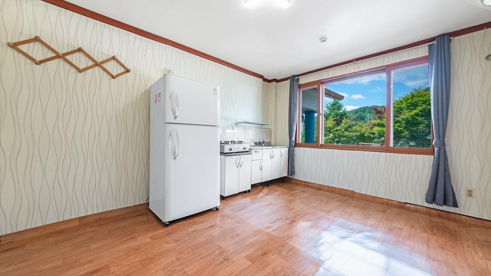 Private kitchen | Fridge
