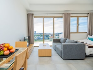Standard Apartment | Desk, soundproofing, free WiFi, bed sheets - 85 SOHO Hotel & Serviced Apartment (Phnom Penh)