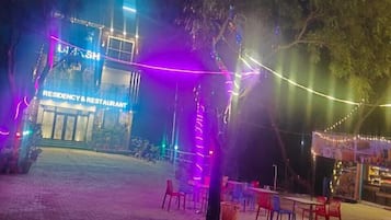 Kawasan tempat duduk lobi