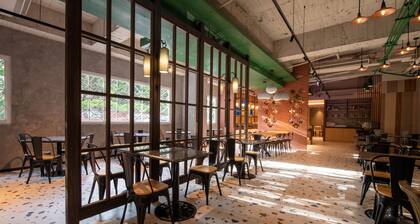 Royal Group Hotel Xiong Zhong Branch