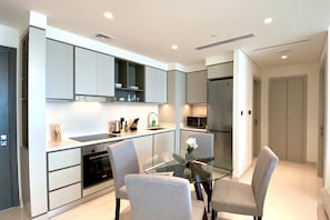 Fridge, microwave, oven, stovetop