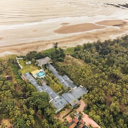 Na praia