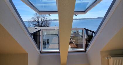 Sonnige Ferienwohnung mit Südbalkon und Meerblick