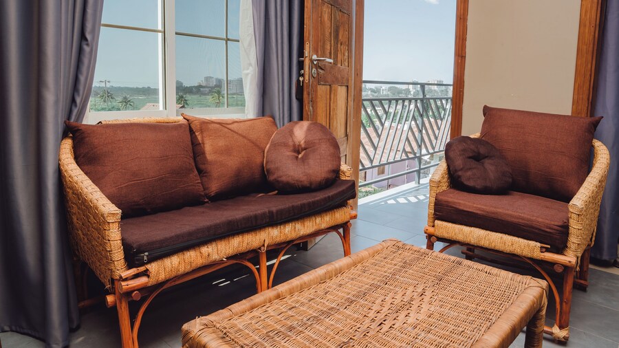 BML Highway Hotel
