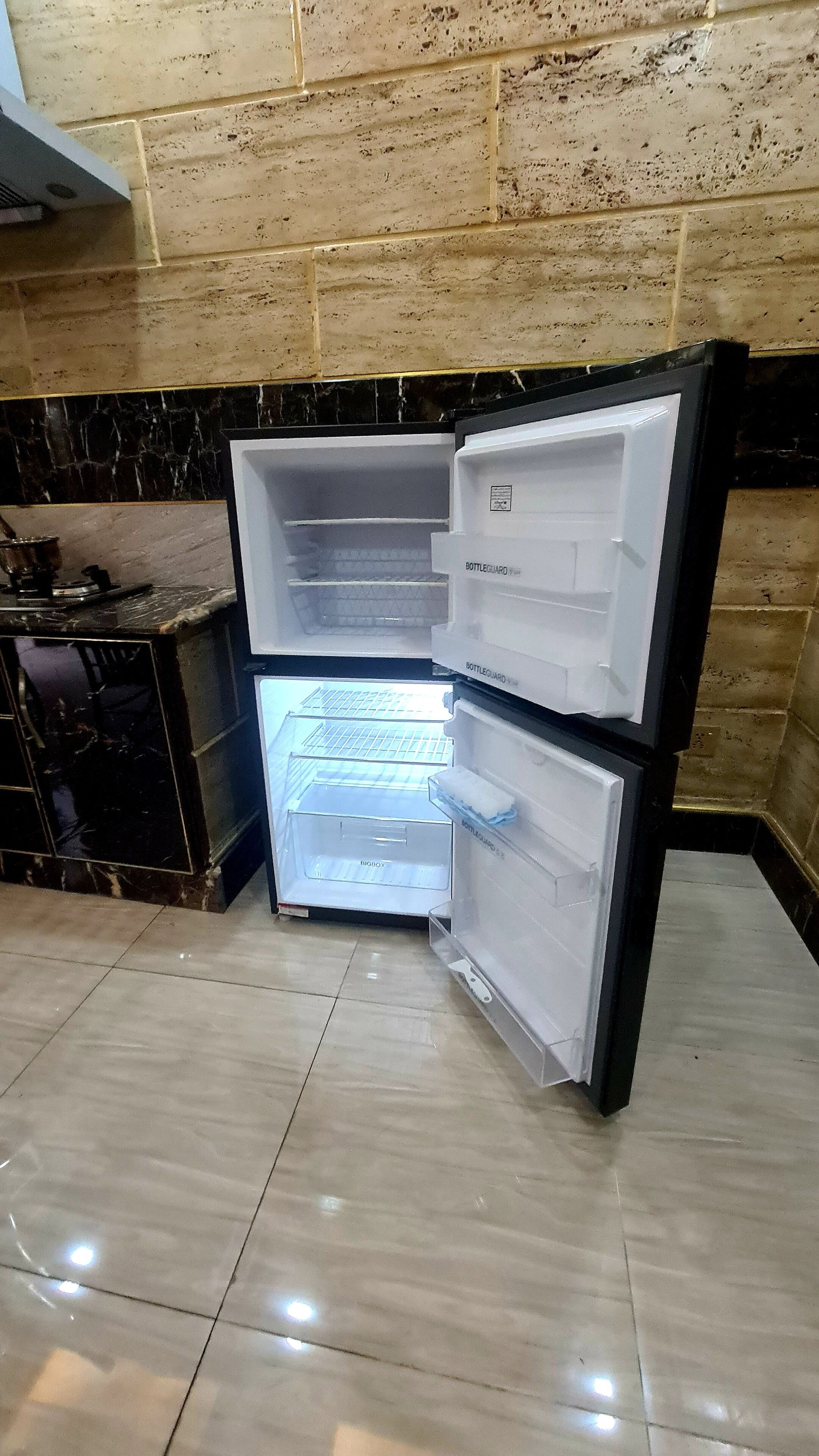 deluxe apartment, 1 bedroom | living area | lcd tv