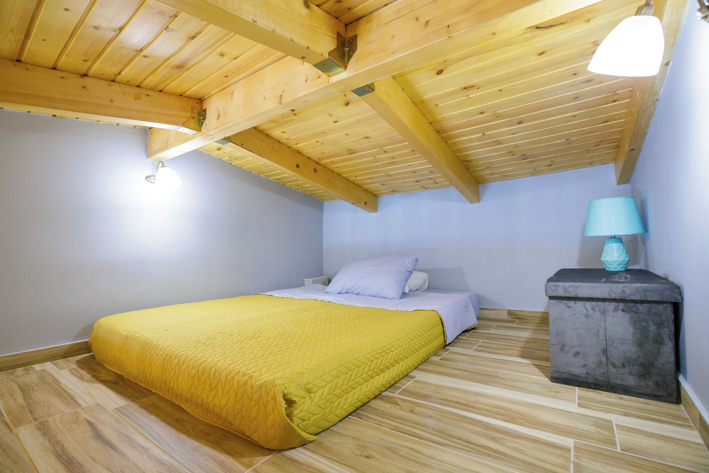 2 slaapkamers, een strijkplank/strijkijzer, gratis wifi, beddengoed