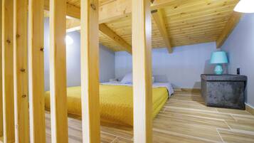 2 quartos, ferros/tábuas de passar roupa, Wi-Fi de cortesia