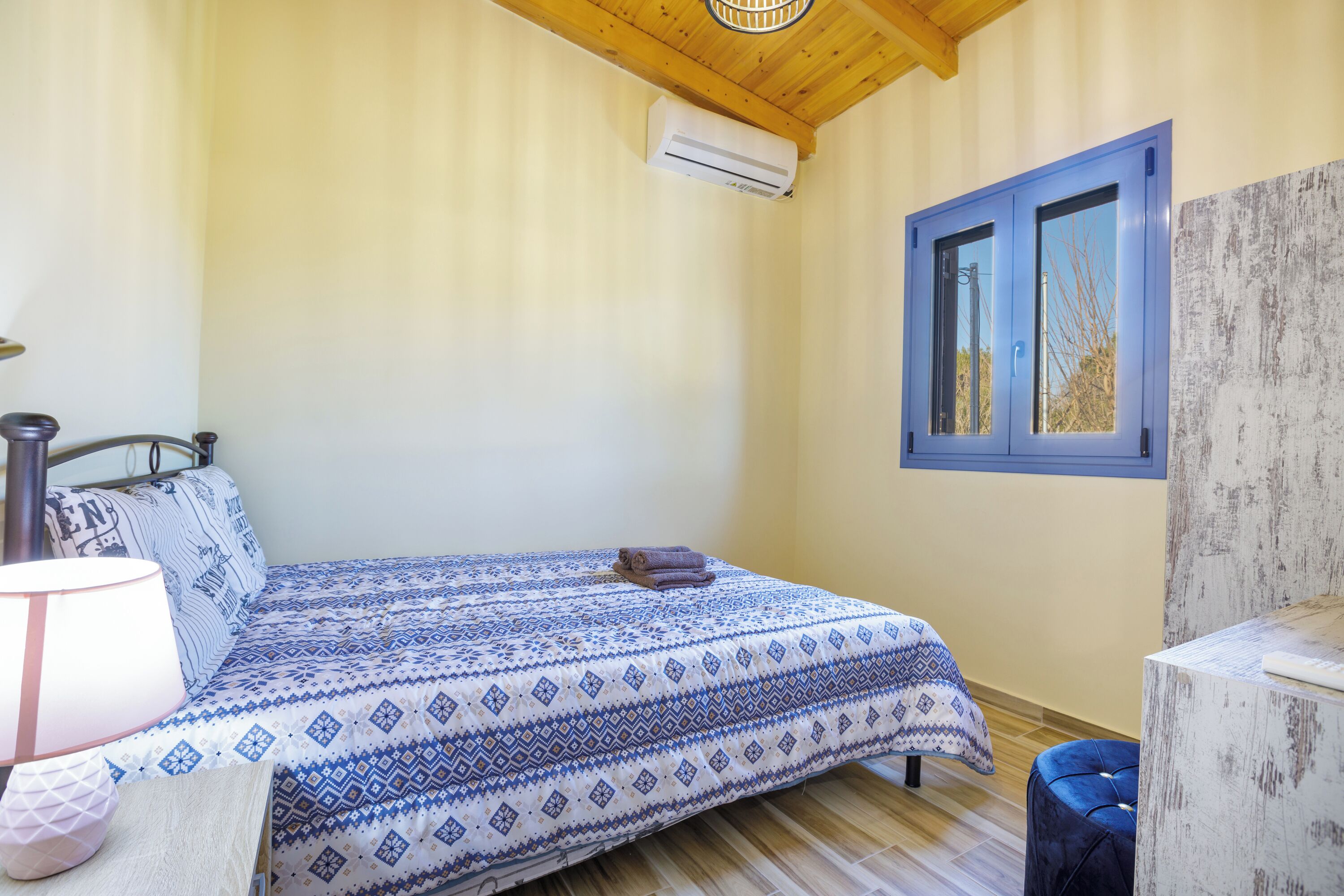 2 habitaciones, tabla de planchar con plancha y wifi gratis 