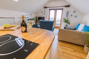 Interior - Crow's Nest -  a coastal that sleeps 2 guests  in 1 bedroom (Holyhead)