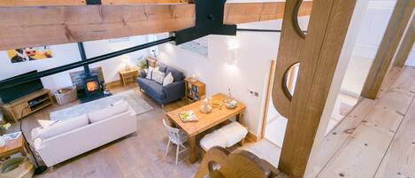 TV, fireplace, DVD player