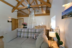 Televisie en een open haard