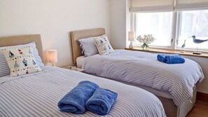 3 slaapkamers, reisbedje, gratis wifi, beddengoed