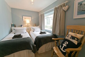 2 bedrooms, iron/ironing board, travel crib, free WiFi