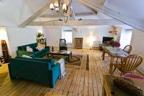 Interior - The Laundry Loft -  a coastal that sleeps 2 guests  in 2 bedrooms (Holyhead)