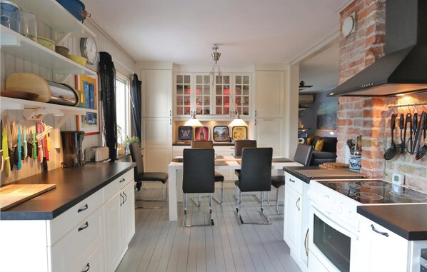 House | Private kitchen