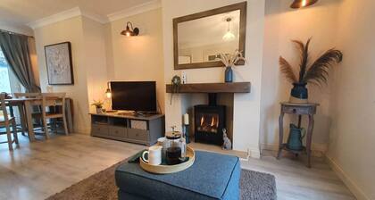 20 Rosemary Lane - a coastal that sleeps 4 guests in 2 bedrooms