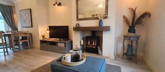 20 Rosemary Lane - a coastal that sleeps 4 guests in 2 bedrooms