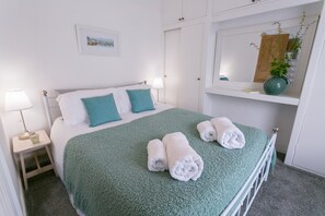 3 chambres, fer et planche à repasser, lit parapluie, Wi-Fi gratuit