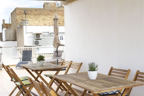 Fully equipped houses with patio.