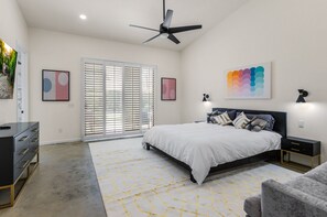 4 habitaciones, tabla de planchar con plancha y internet 