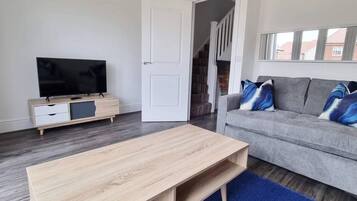 House, Multiple Beds | Living room