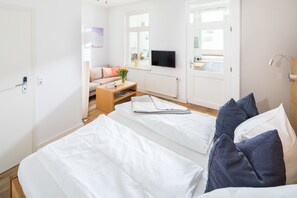 1 Schlafzimmer, Reisekinderbett, kostenloses WLAN, Bettwäsche