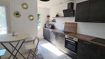 Fridge, microwave, dishwasher