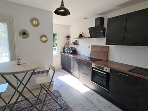 Fridge, microwave, dishwasher