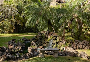 Gardens - Luxurious 2BR/2BA 2-Level Kihei Resort Loft | Private, AC, Pool, Beach (Kihei)