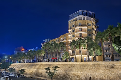 Gate Twenty Two Boutique Hotel