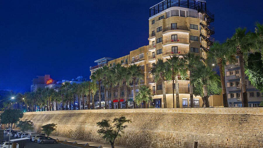 Gate Twenty Two Boutique Hotel